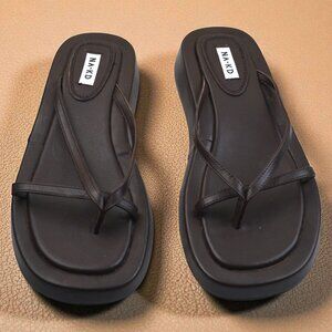 NA-KD Thong Strap Sliders | Women’s 8 Brown